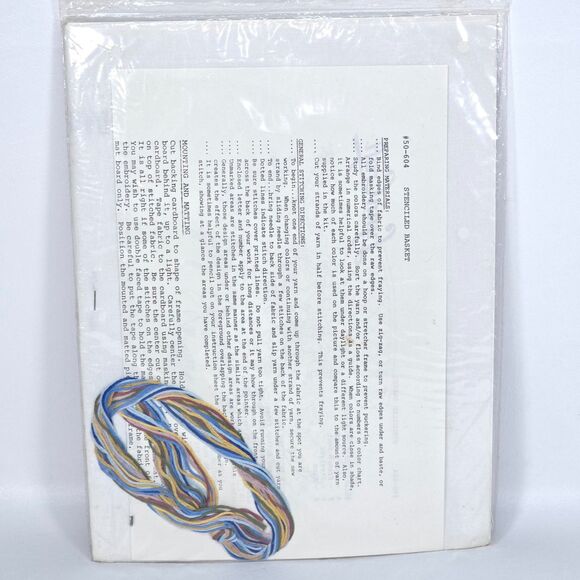 LynnCraft Mats N Stitches Embroidery Kit 50-604 Stenciled Basket Floral 12x9 USA - Picture 6 of 7